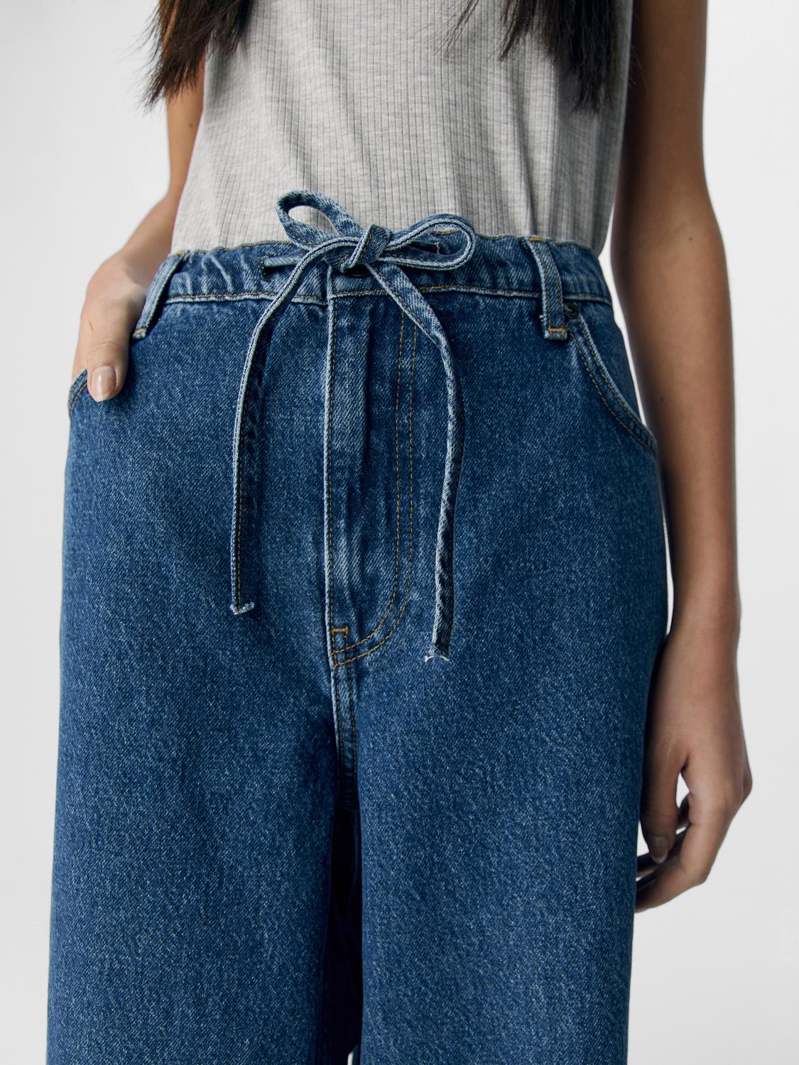 model_shot-detail