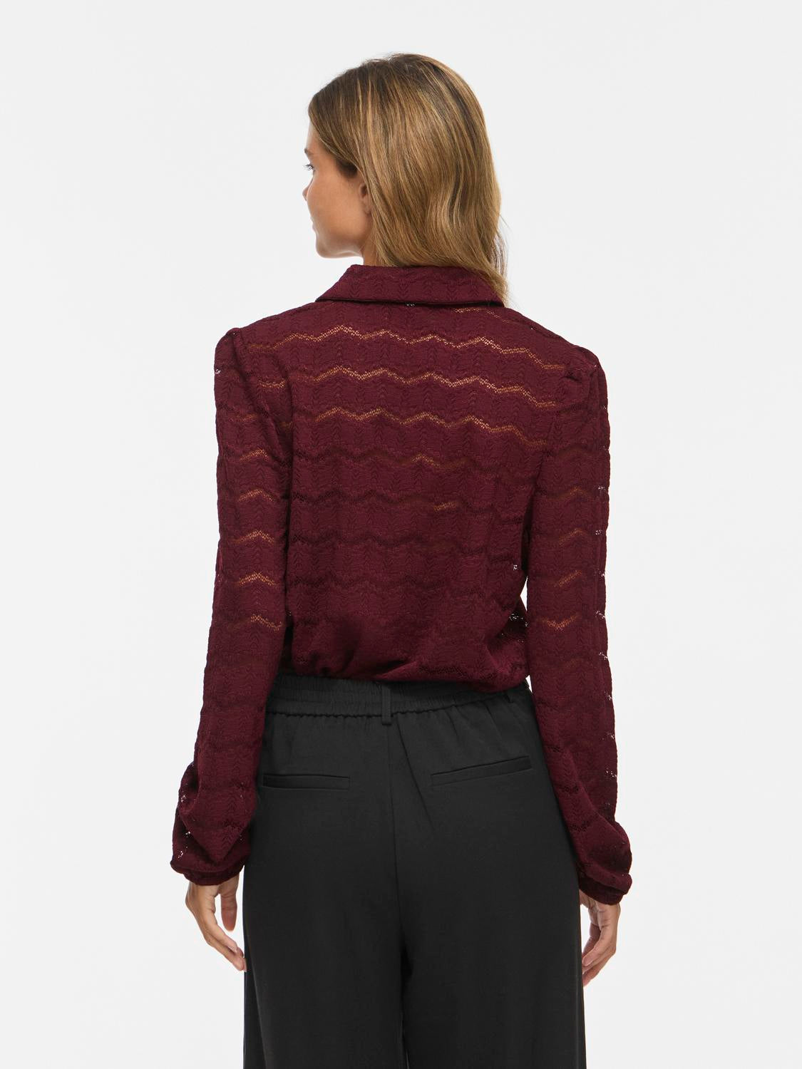 model_shot-back