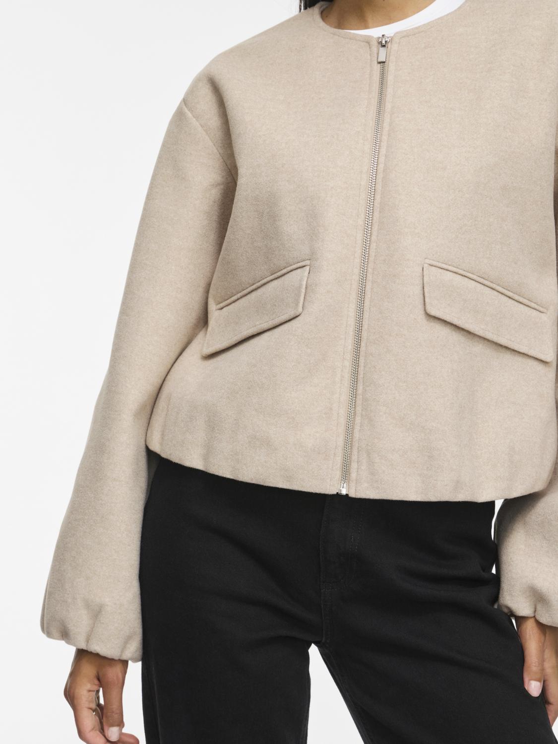 model_shot-detail