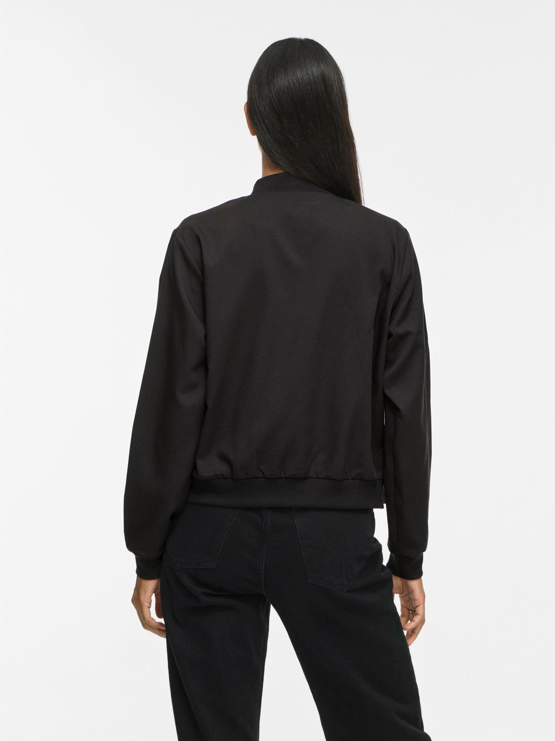 model_shot-back