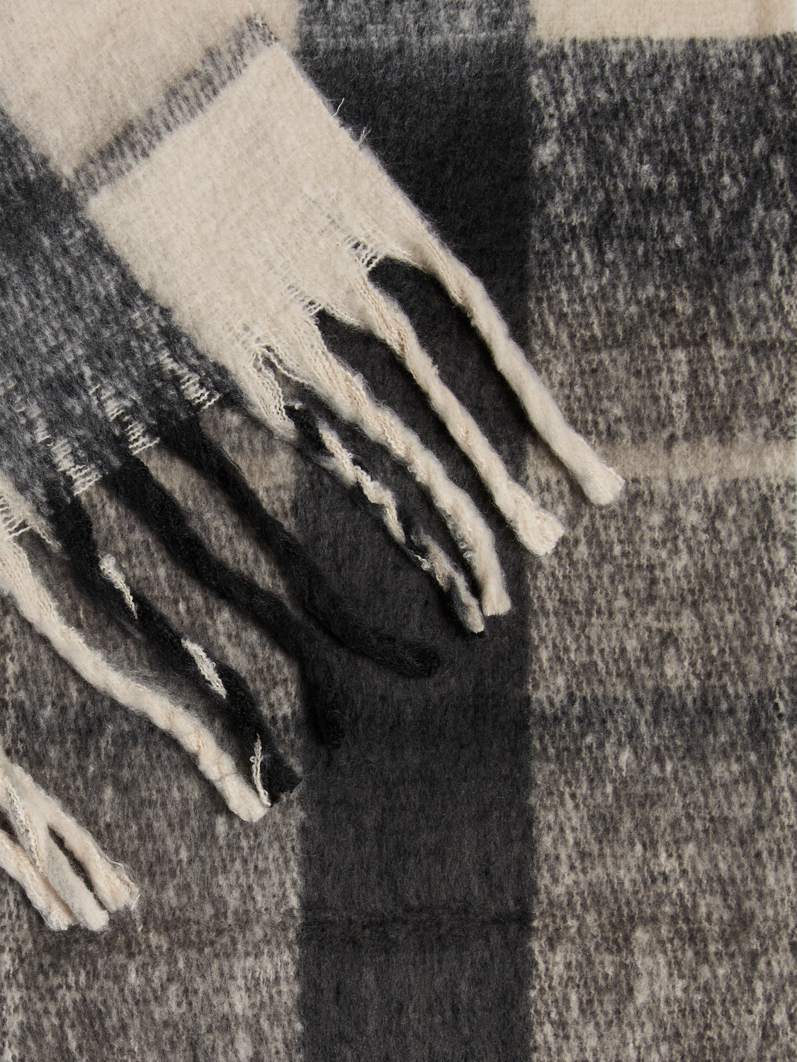 pack_shot-detail