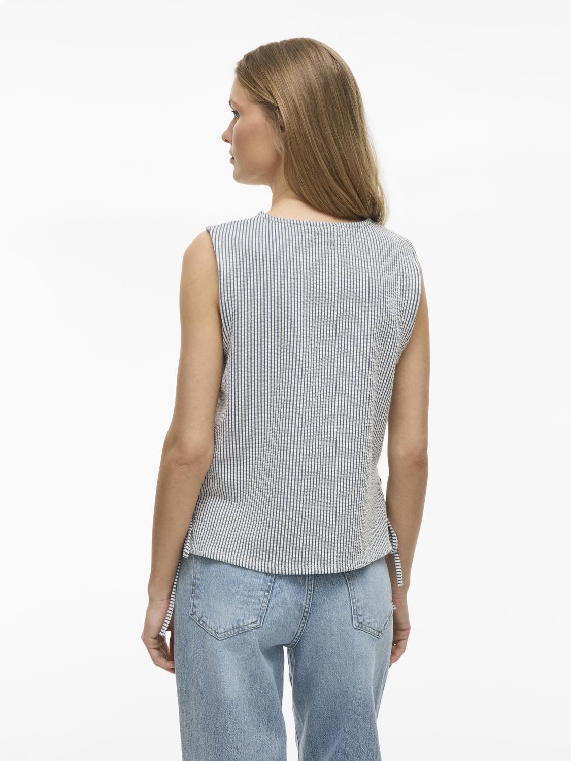 model_shot-back