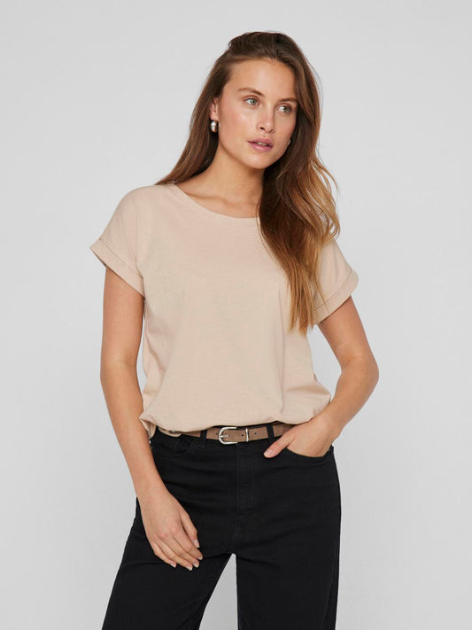 model_shot-front