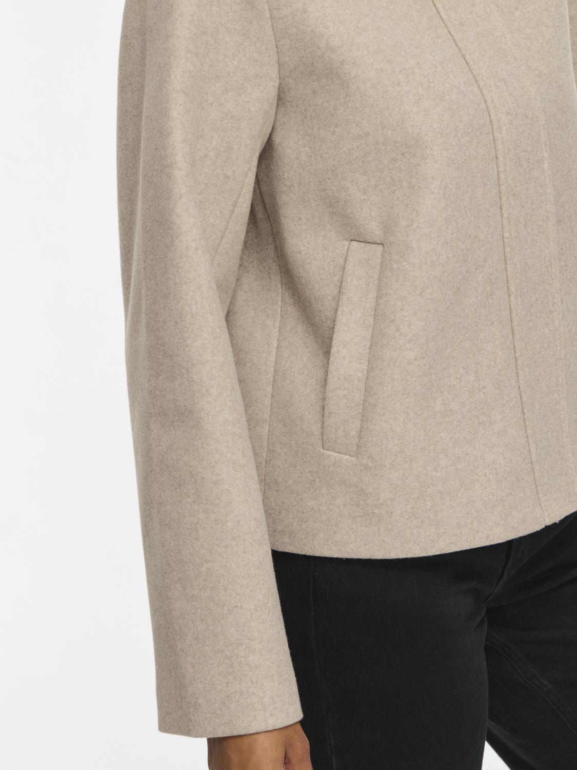 model_shot-detail