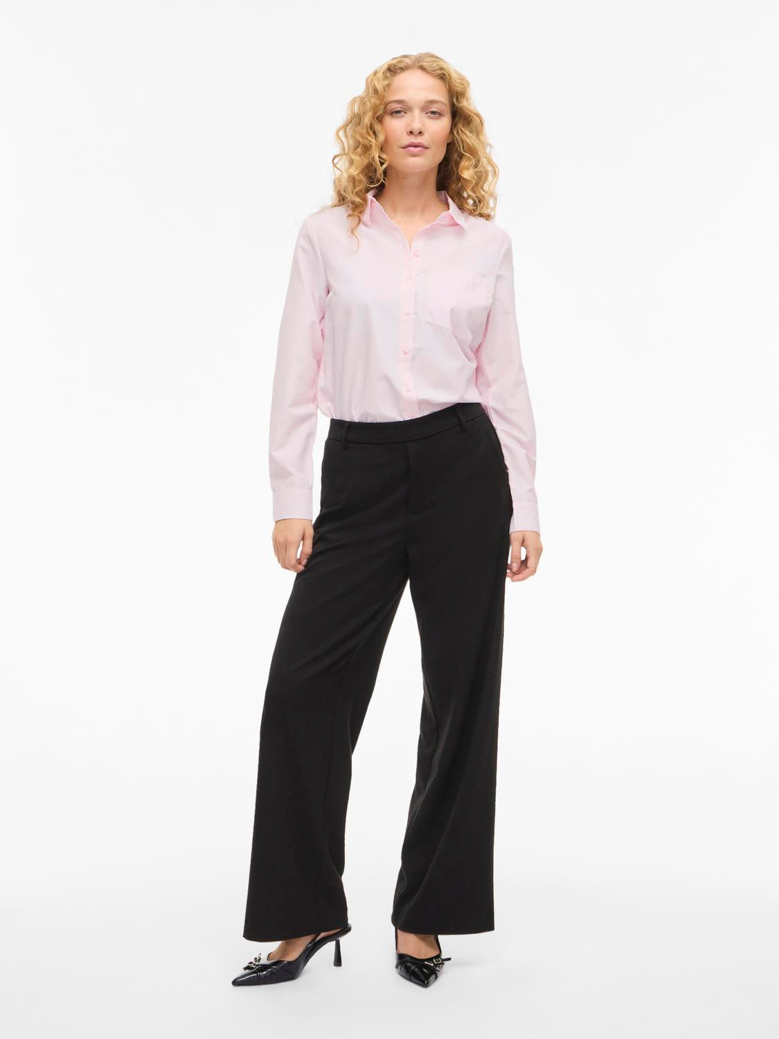 model_shot-front_full