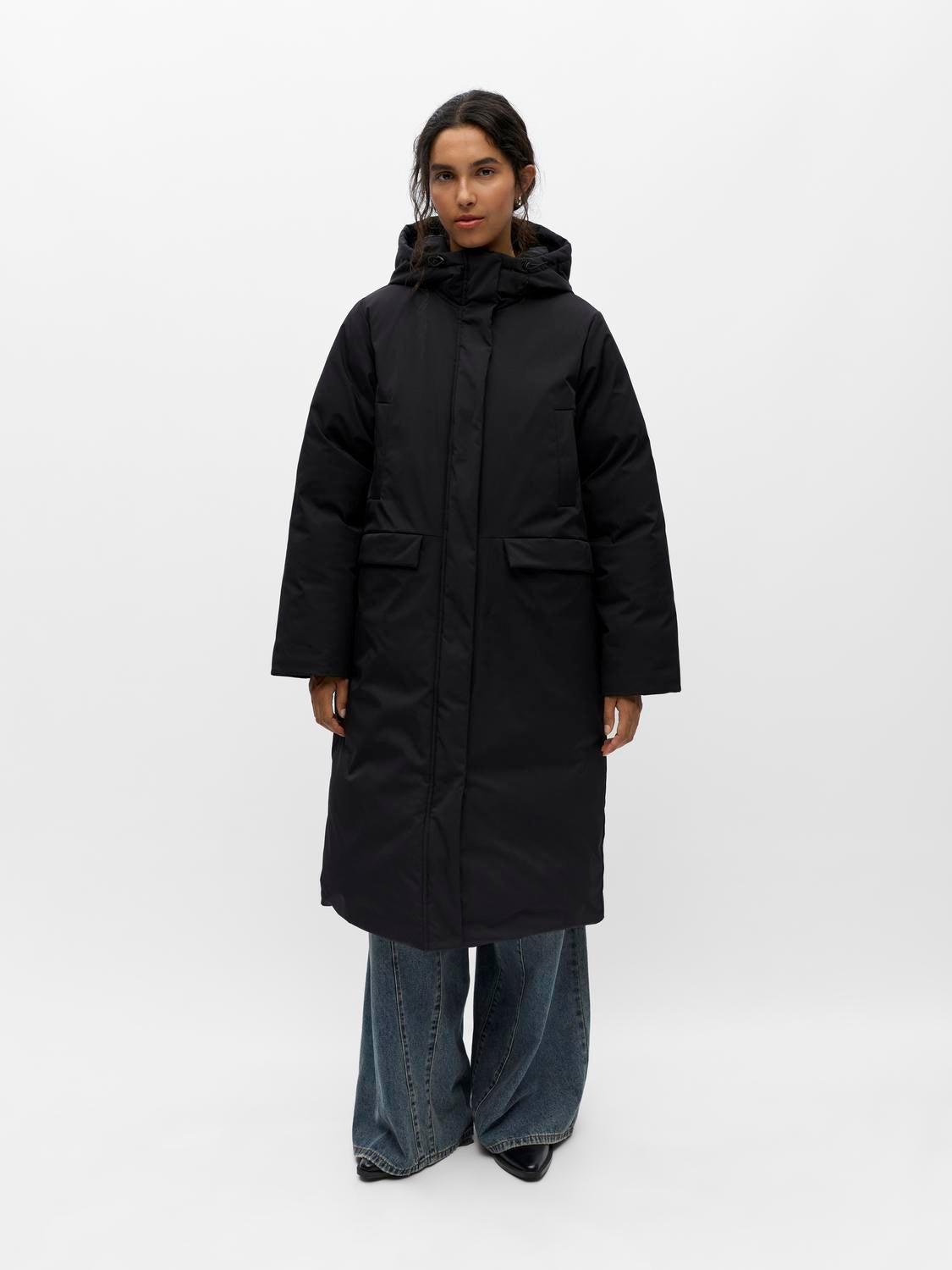 model_shot-front