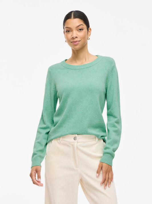 model_shot-front