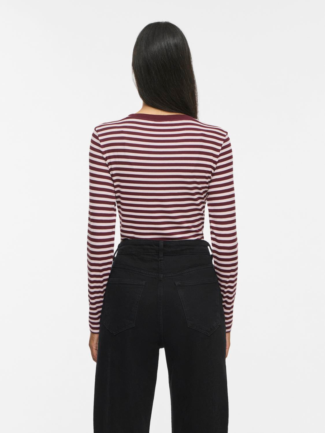 model_shot-back