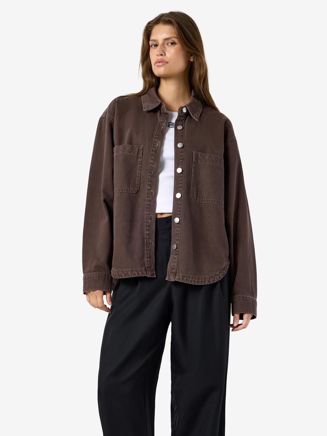 model_shot-front