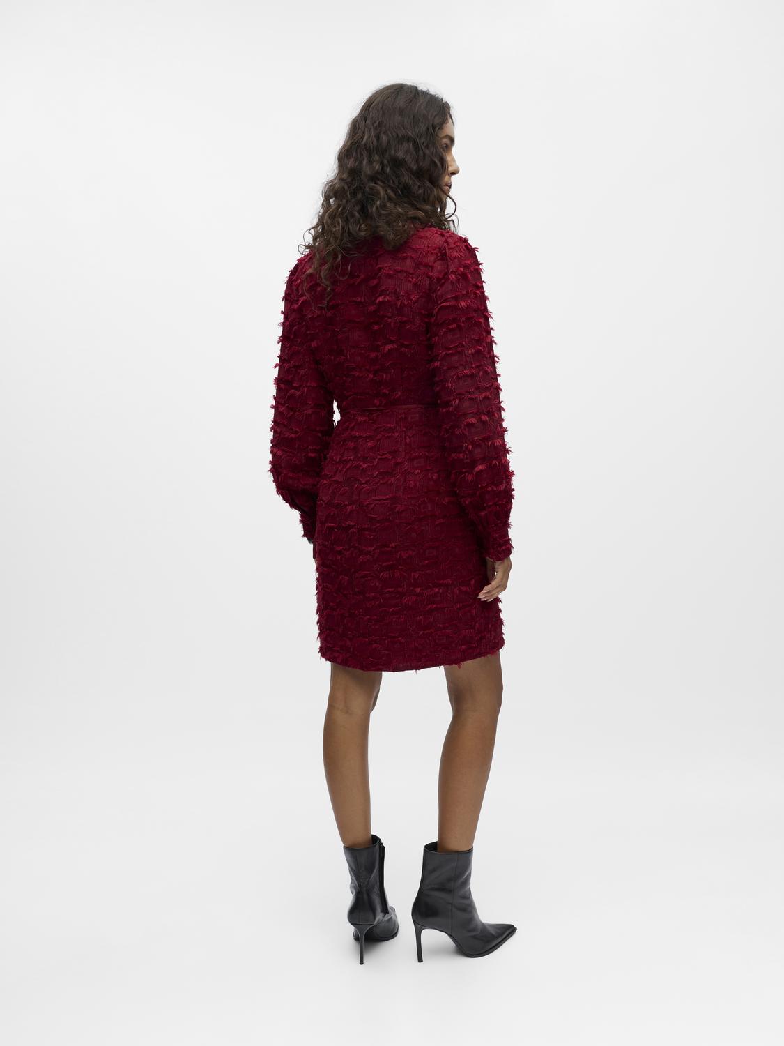model_shot-back