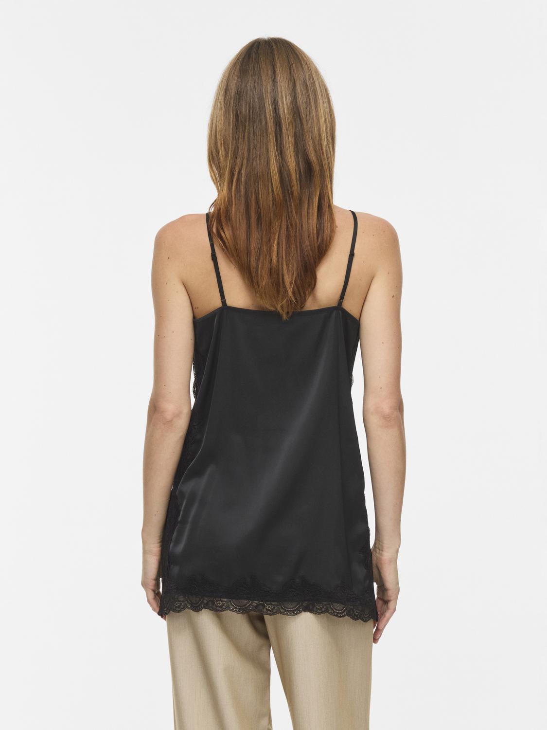 model_shot-back