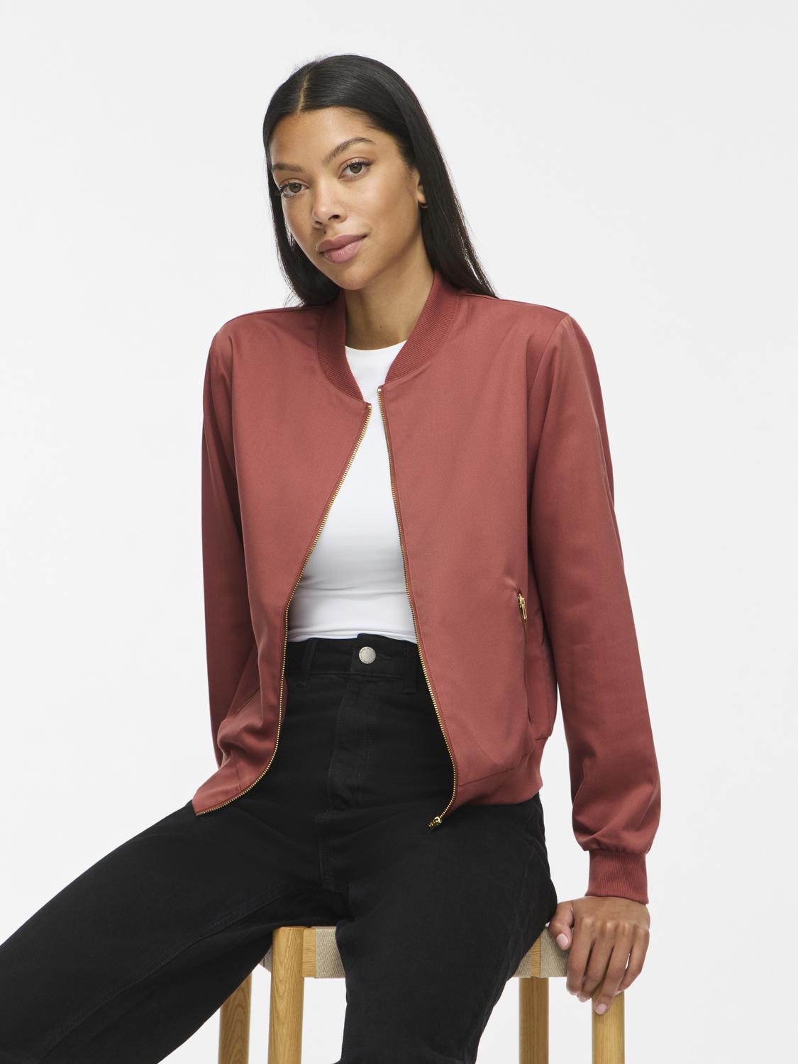 model_shot-front