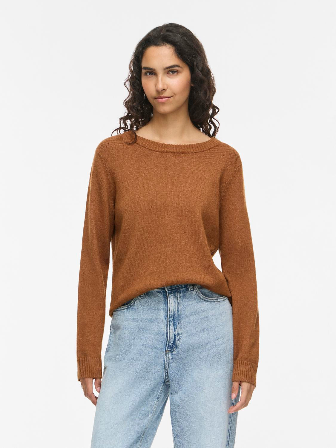 model_shot-front