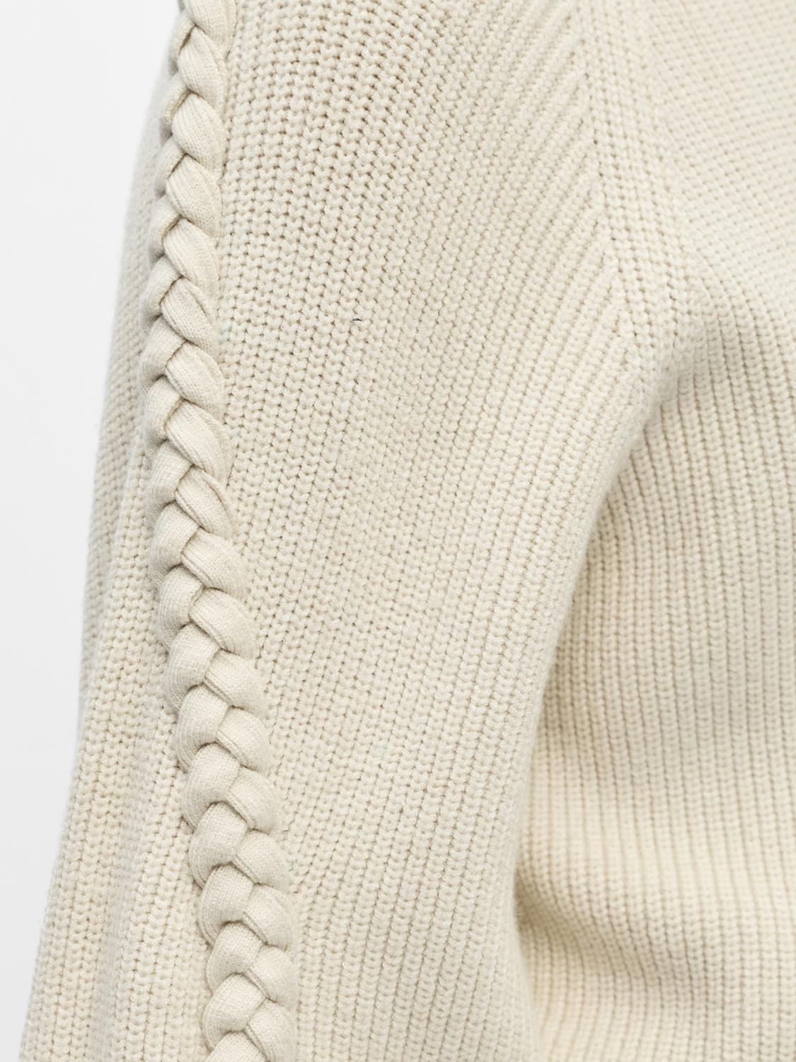 model_shot-detail
