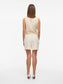 model_shot-back