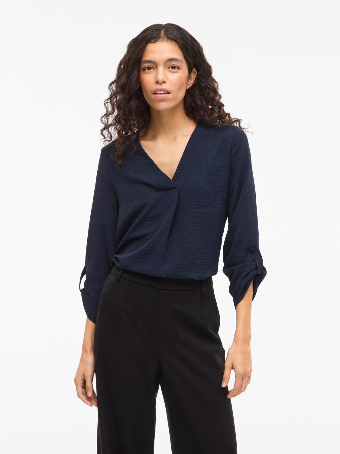 model_shot-front