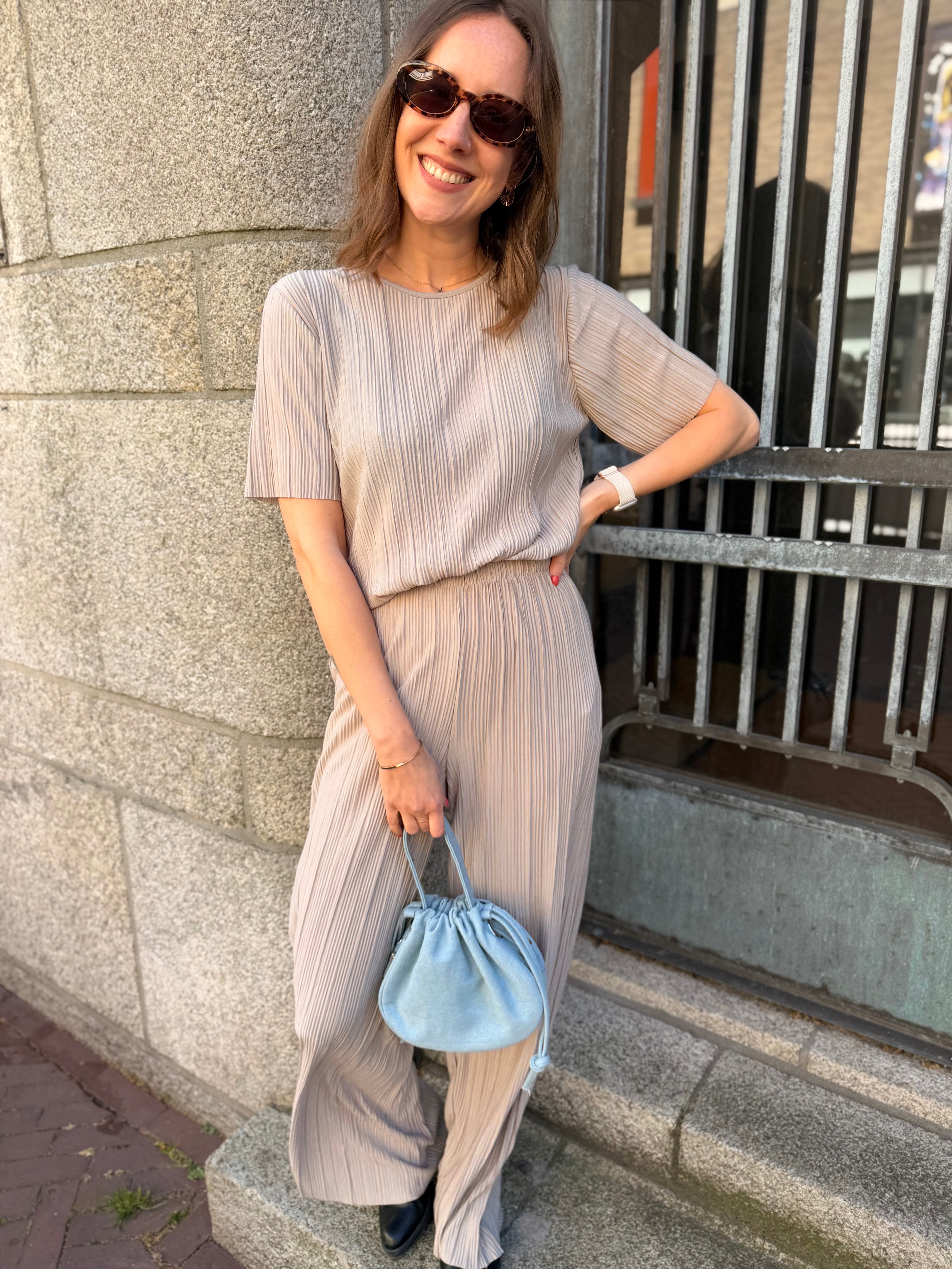 VIPLISA Top - Simply Taupe