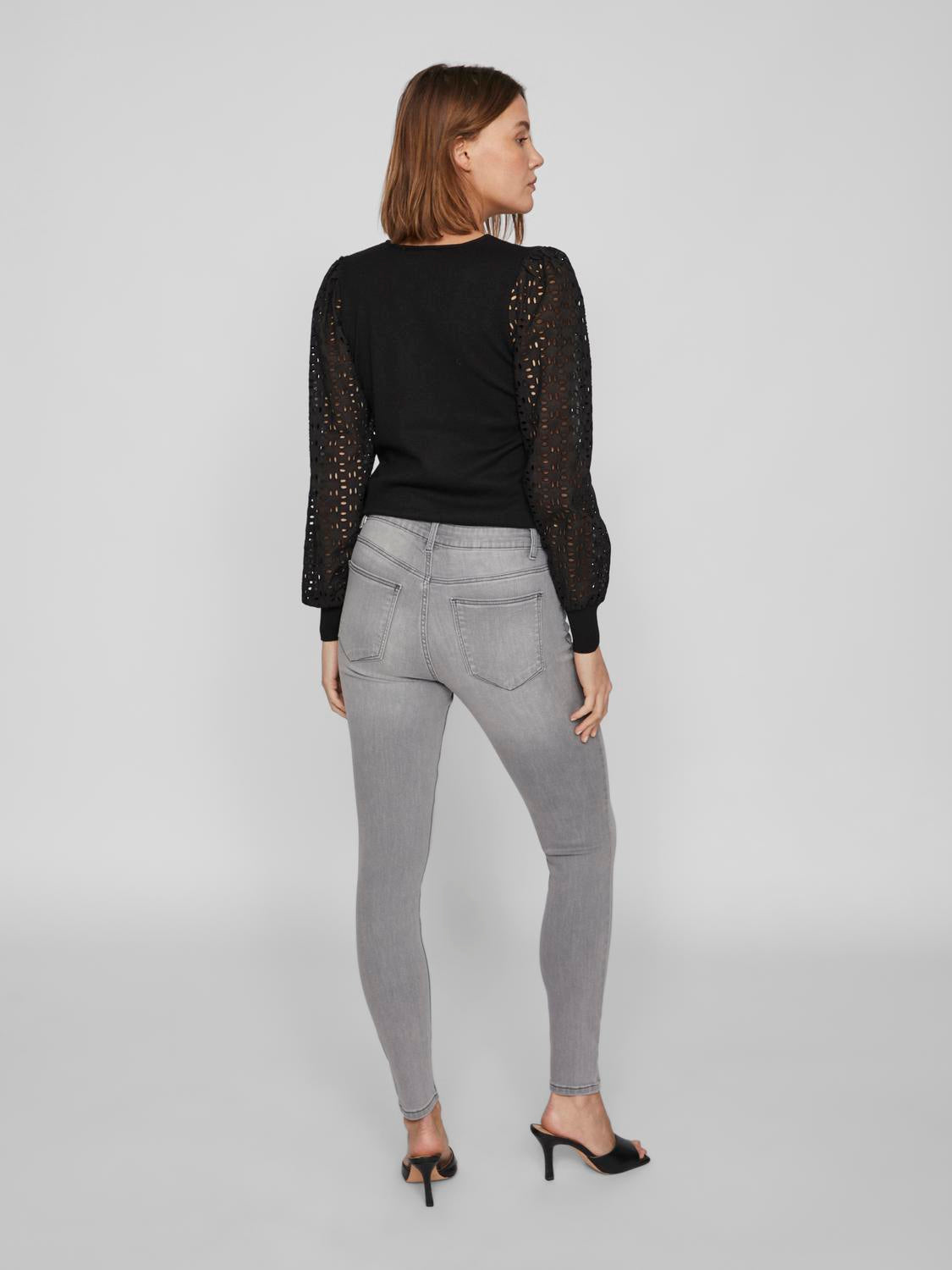 model_shot-back