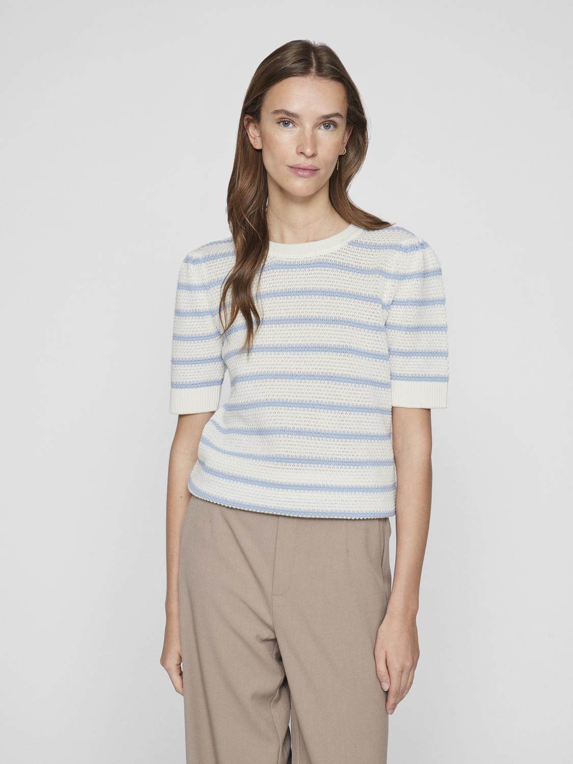 model_shot-front