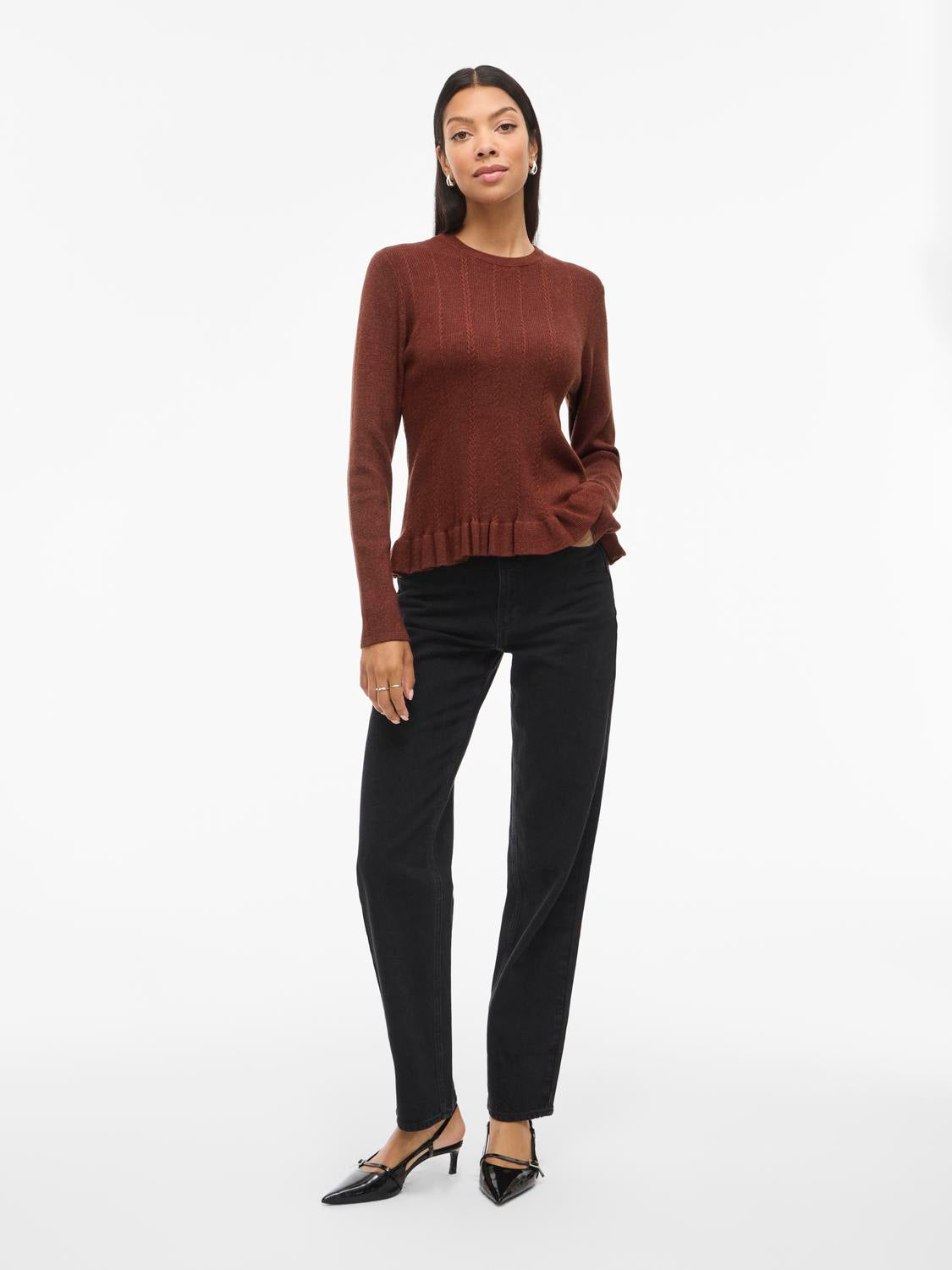 model_shot-front_full