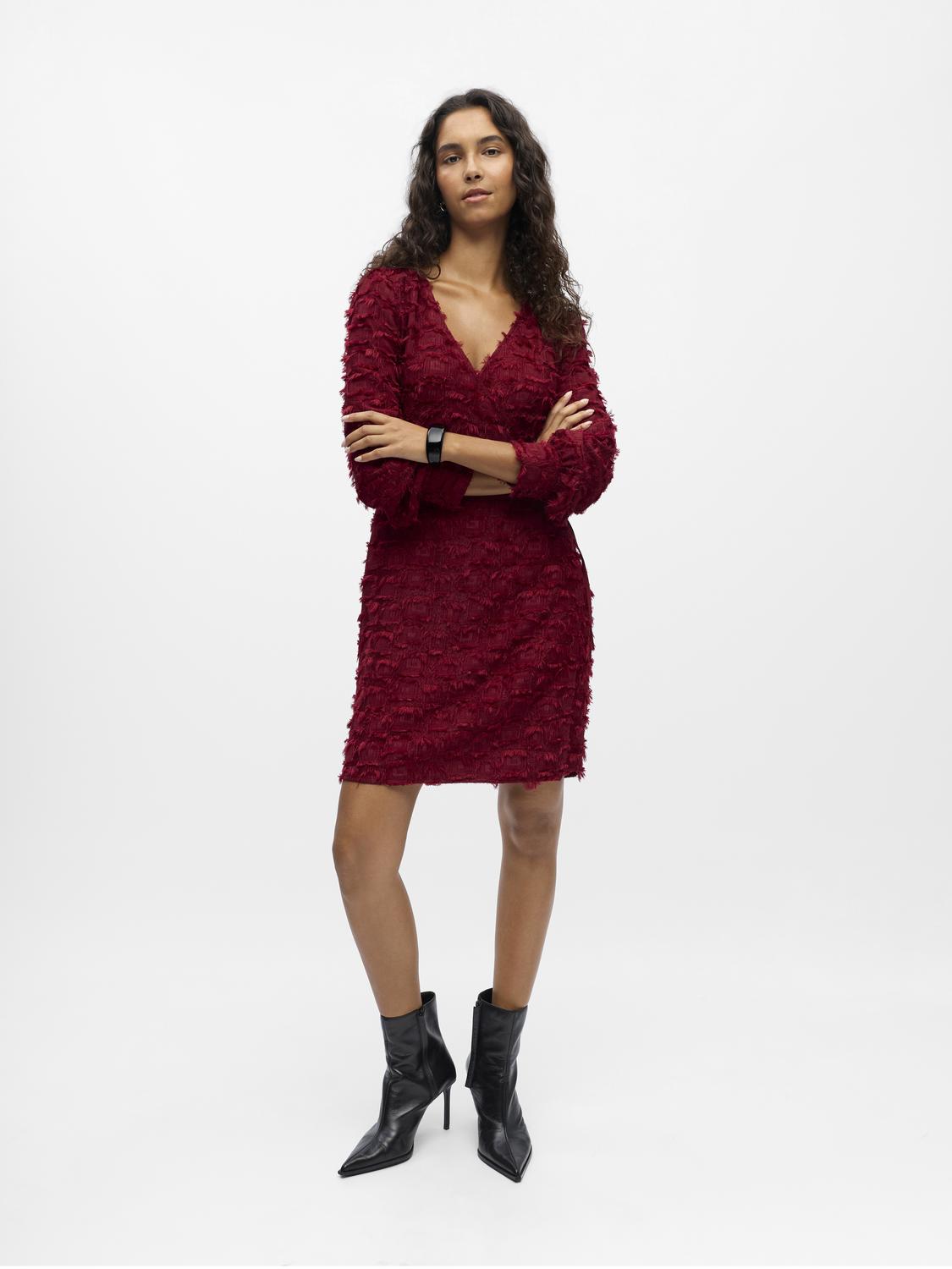 model_shot-front_full