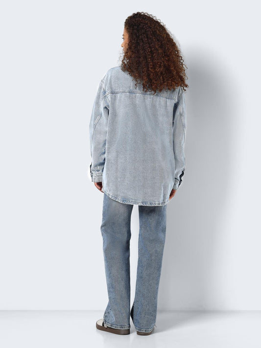 model_shot-front_full
