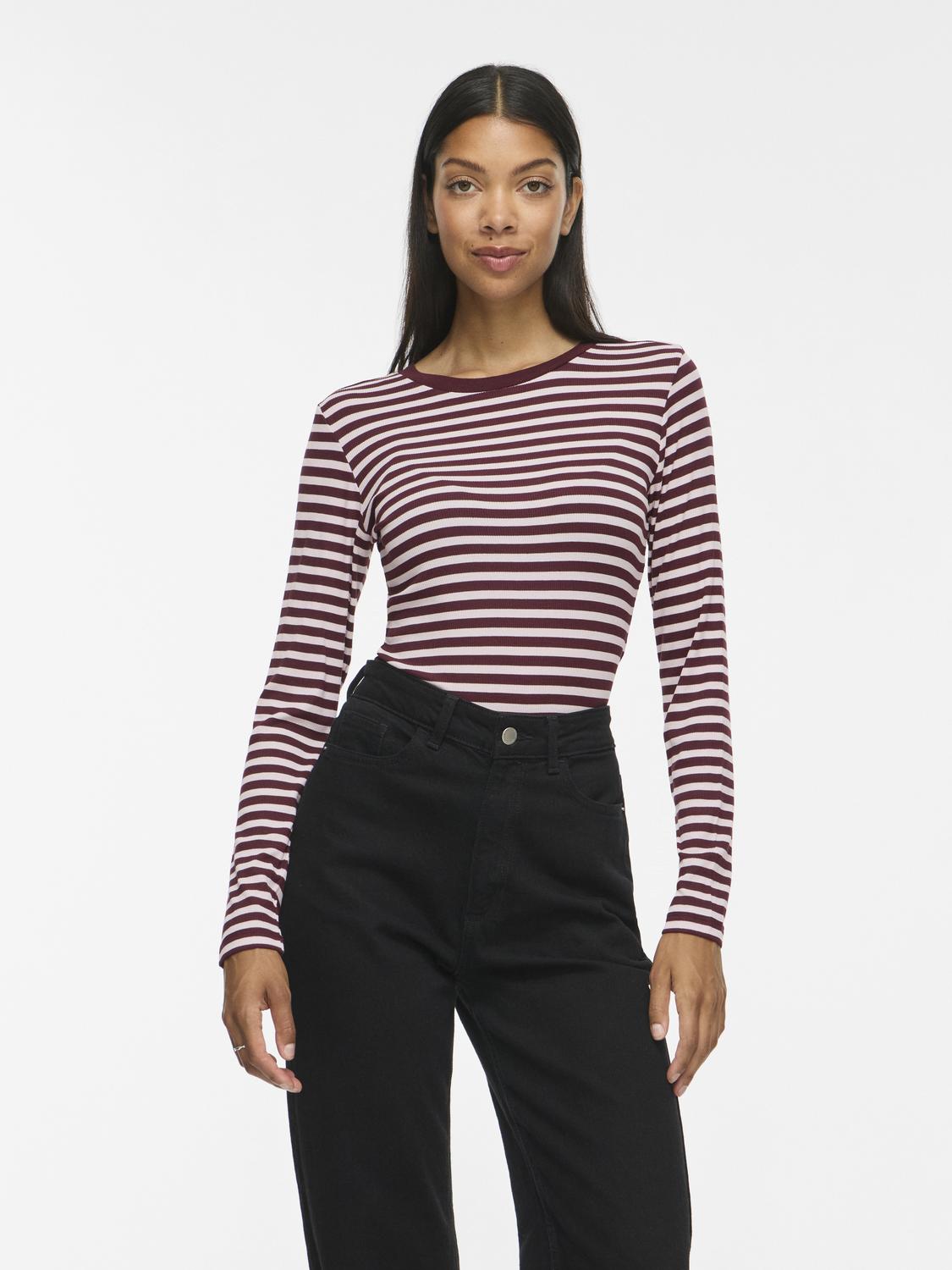 model_shot-front