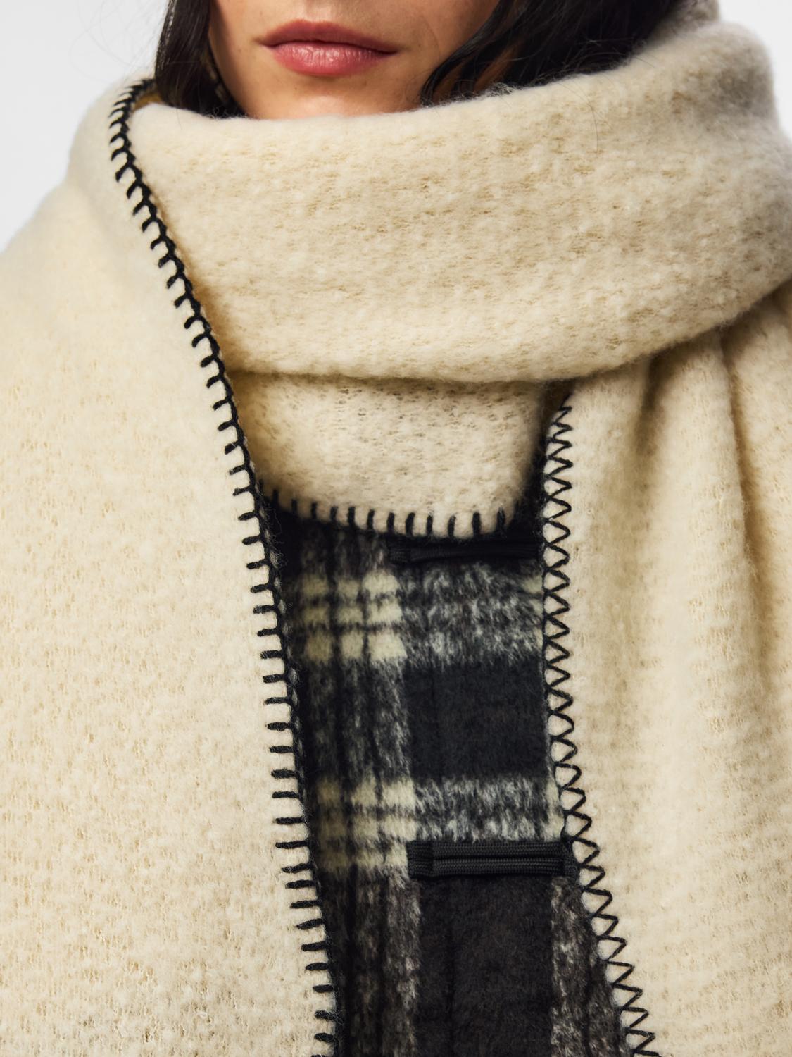 pack_shot-detail