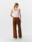 model_shot-back