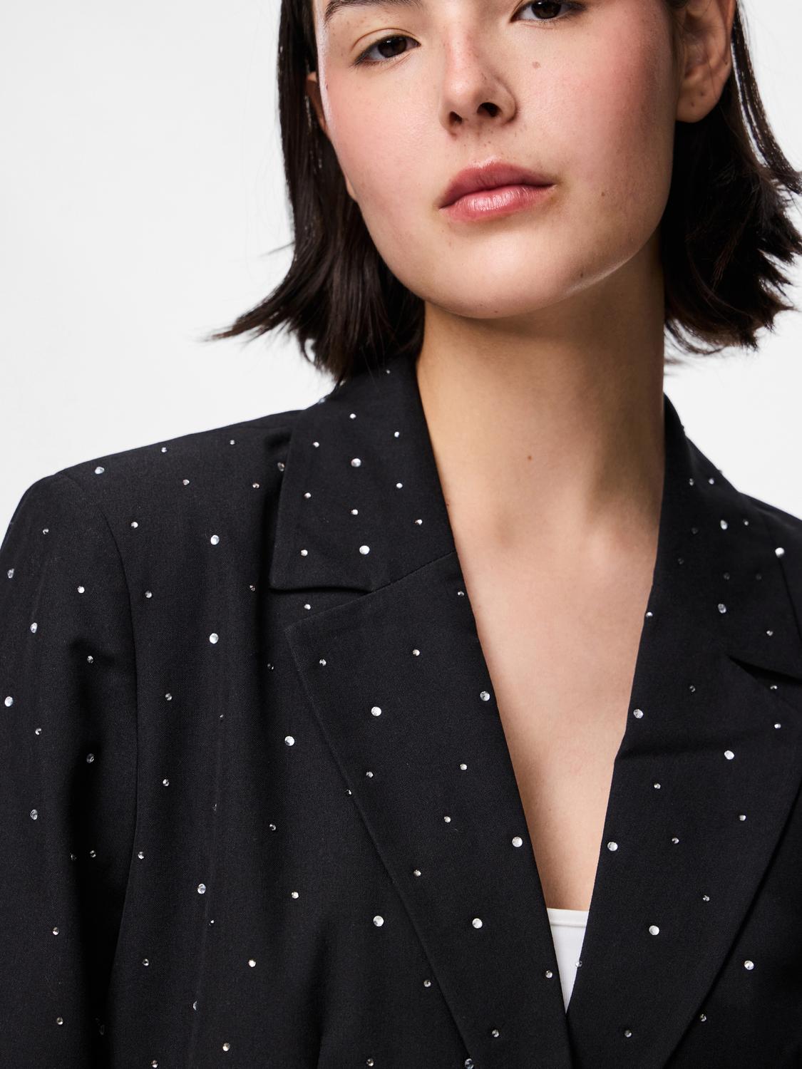 model_shot-detail